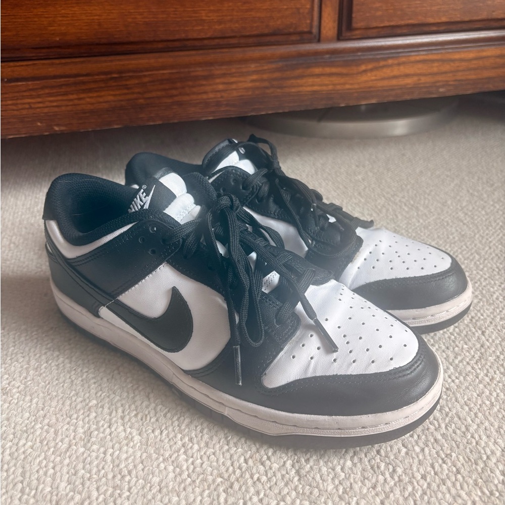 Nike Women’s Black and White Low-Top Sneakers with Swoosh